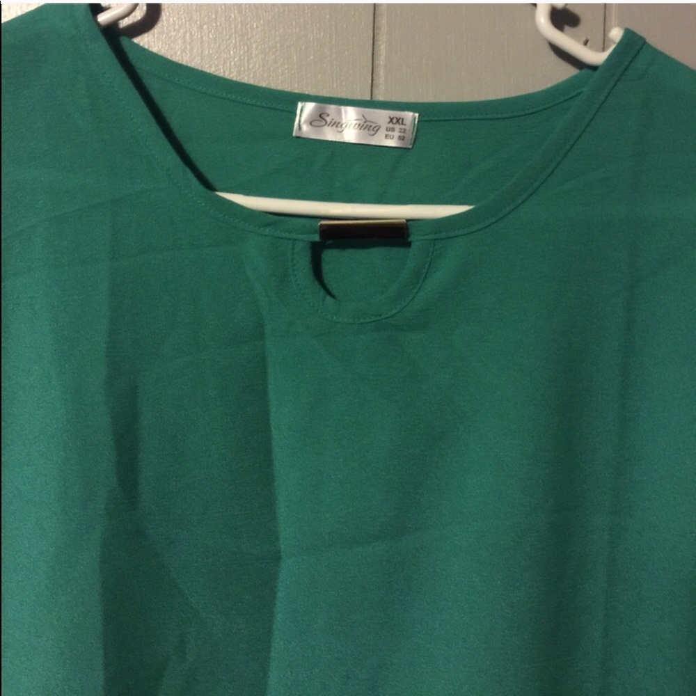 Green chiffon top - Picture 2 of 2